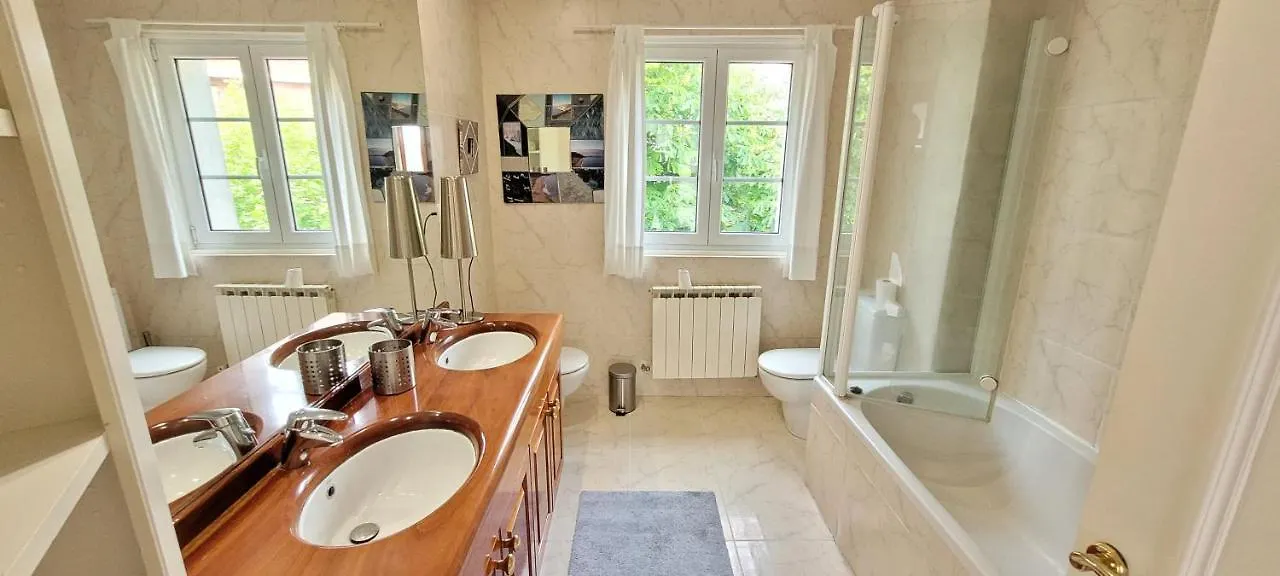 Arrigunaga Beach View Atico Con Terraza Y Parking Getxo Apartament